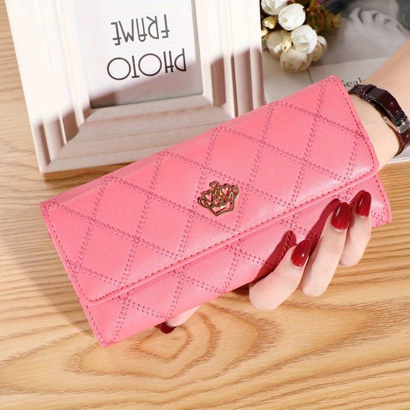 Triangular Wallet with Style Bowlift