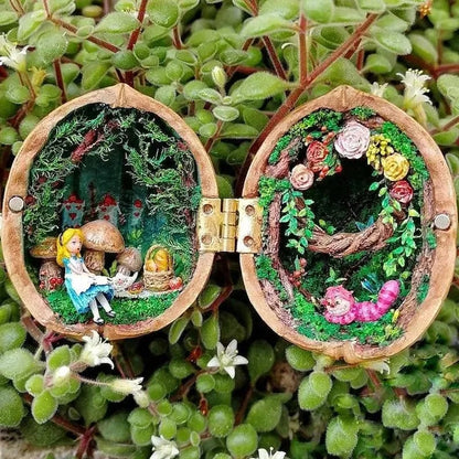 🔥Hot Sale 40% OFF✨🏠Handmade walnut shell doll house, a small world in the walnut