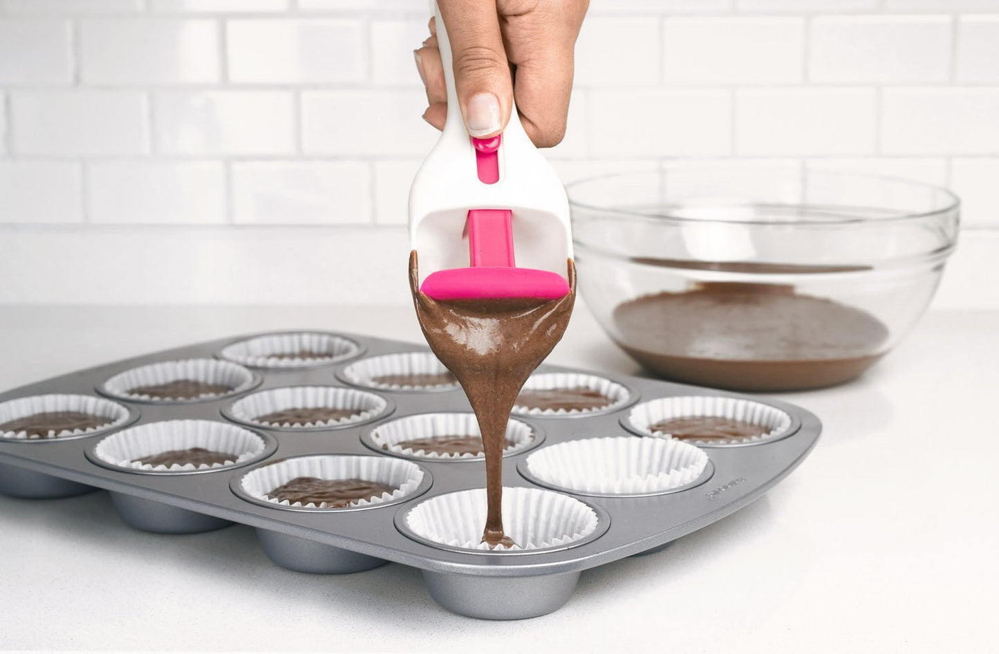 Cake Batter Distribution Scoop