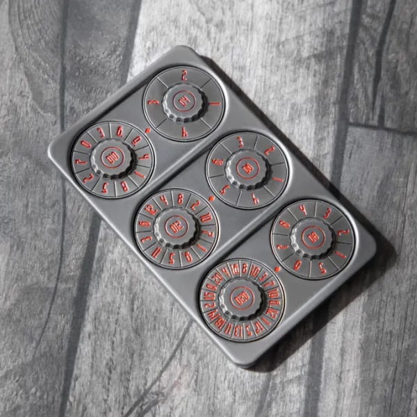 🔥Last day 40% off - Portable Metal Rotating Multi-Sided Dice