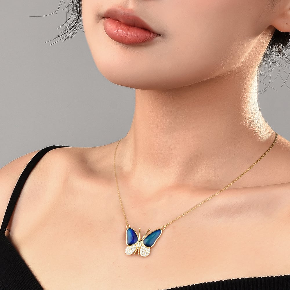 🦋 Color Changing Butterfly Necklace 📿