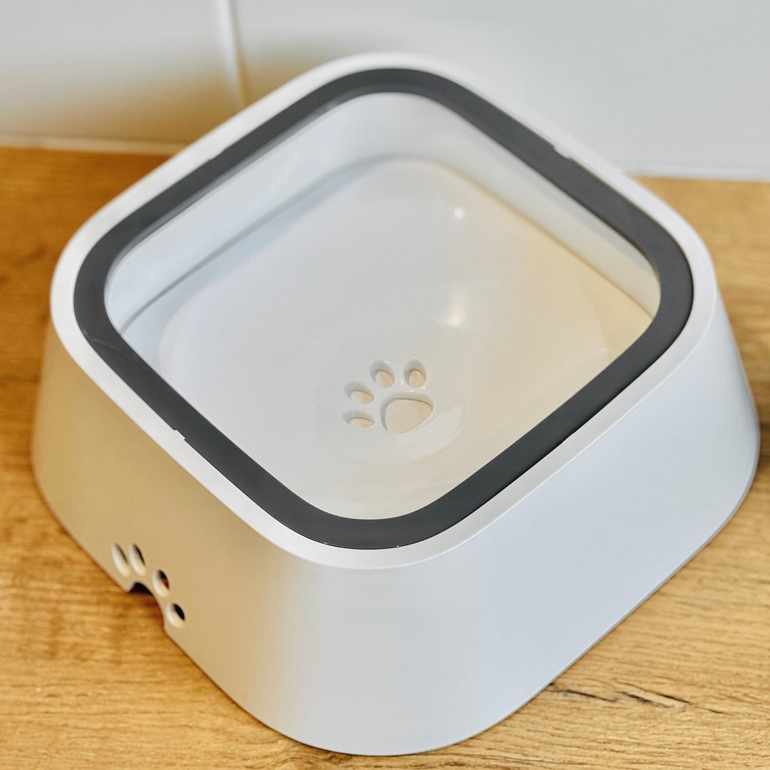 🔥 Splash-proof pet water bowl: wet mouth proof, tip-over proof, and car safe! 🌊🚗