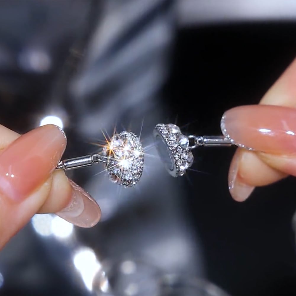 ✨Elegant Magnetic Silver Ball Pendant Necklace